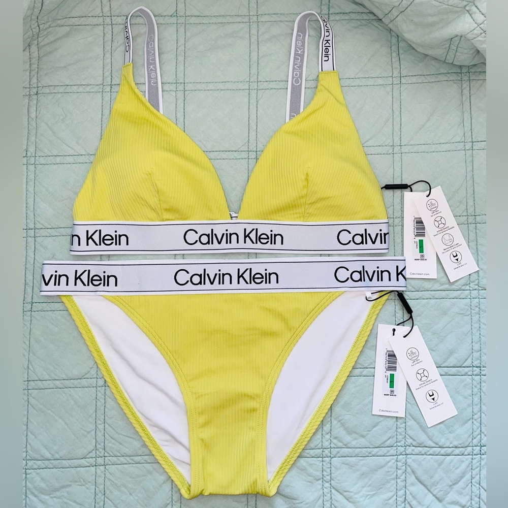 Calvin Klein bikini (Multiple sizes)